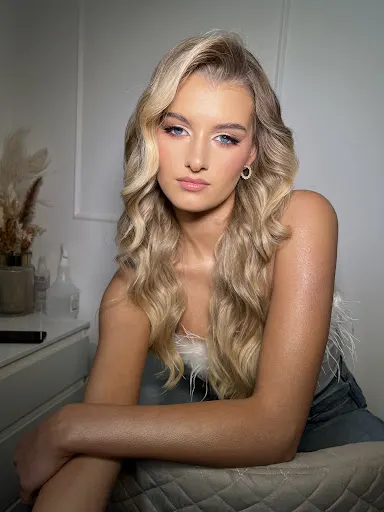 Angelina Getinger Make up